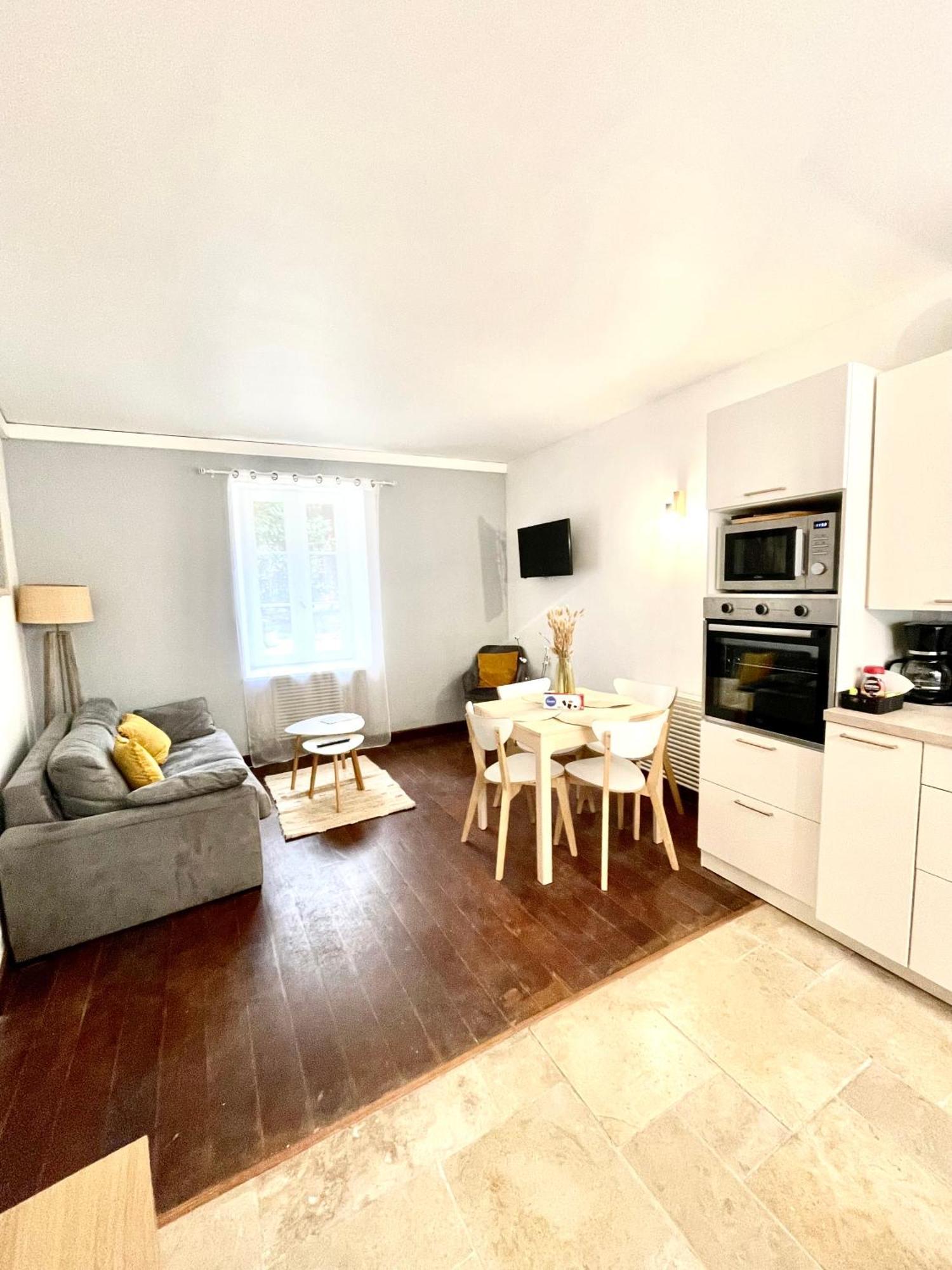 T2 Situe Au Coeur Du Centre Historique De Dinan Appartement Buitenkant foto