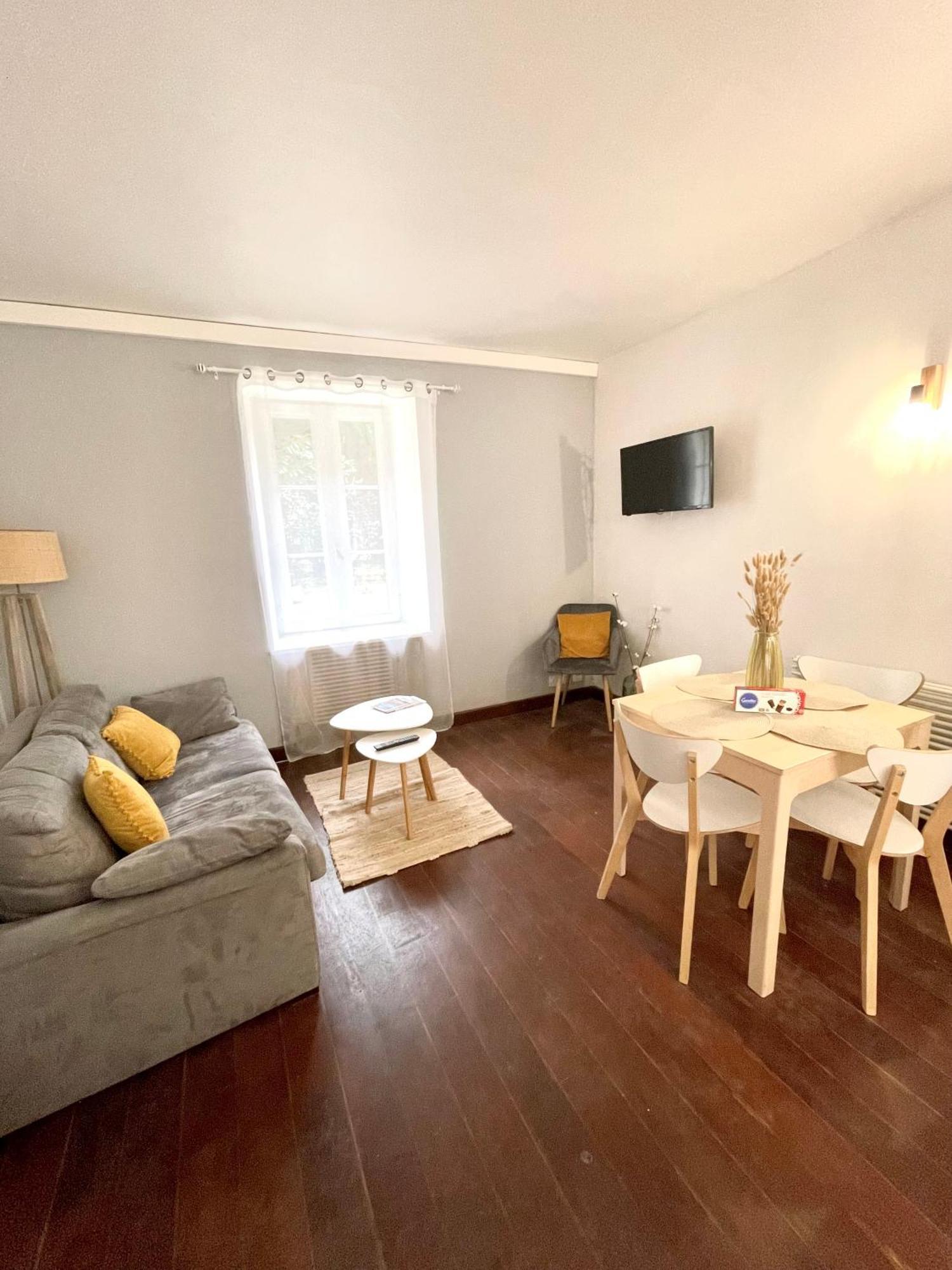 T2 Situe Au Coeur Du Centre Historique De Dinan Appartement Buitenkant foto